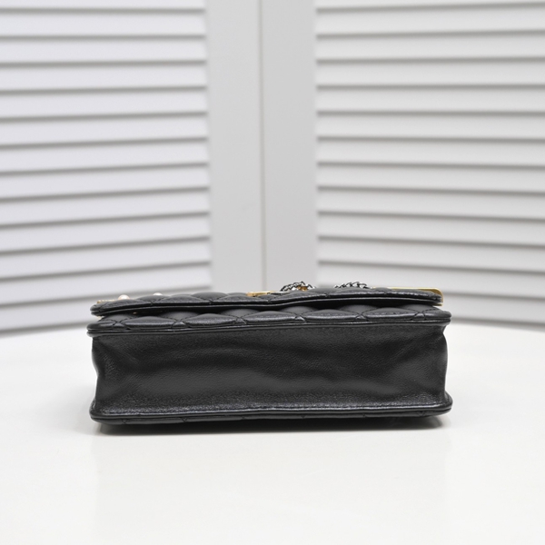 シャネルバッグ内部構造